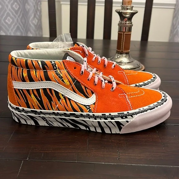 Vans OG Sk8-Mid LX Aries Trip Art shoes sneakers new Mens 6.5 or Women’s 8 tiger